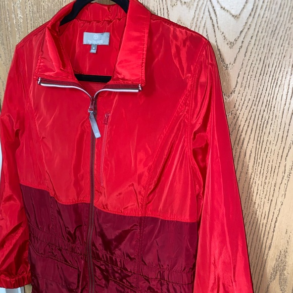 ⬇️T by Talbots red colorblock windbreaker jacket - Picture 2 of 7
